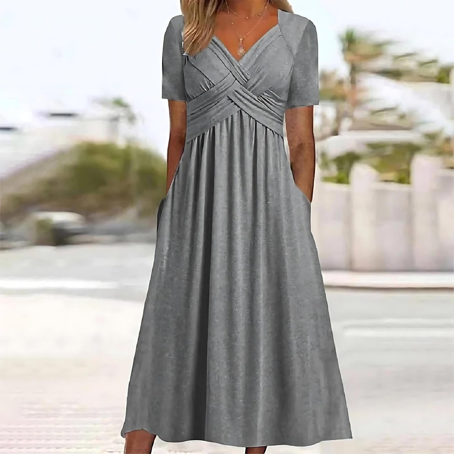 Abito midi Isadora con linea ad A e taglio fluido - Grigio