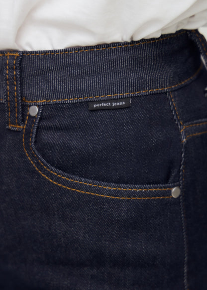 Ingrid – Donkerblauwe Caprijeans met Rechte Pasvorm