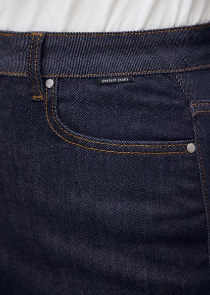 Ingrid – Donkerblauwe Caprijeans met Rechte Pasvorm