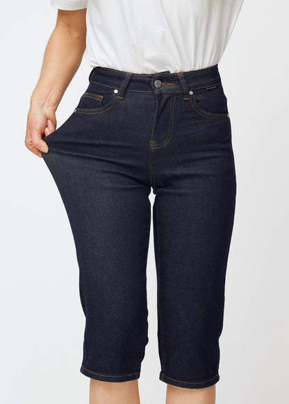 Ingrid – Donkerblauwe Caprijeans met Rechte Pasvorm