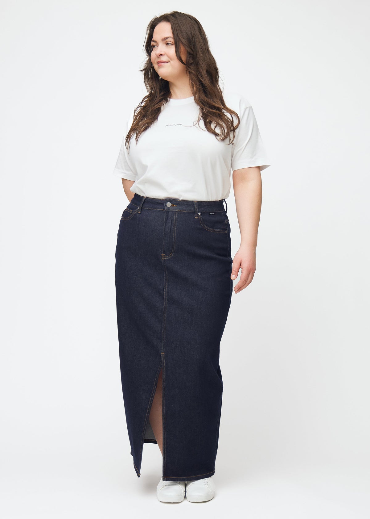 Hannelore – Donkerblauwe Lange Stretchrok met Voorsplit