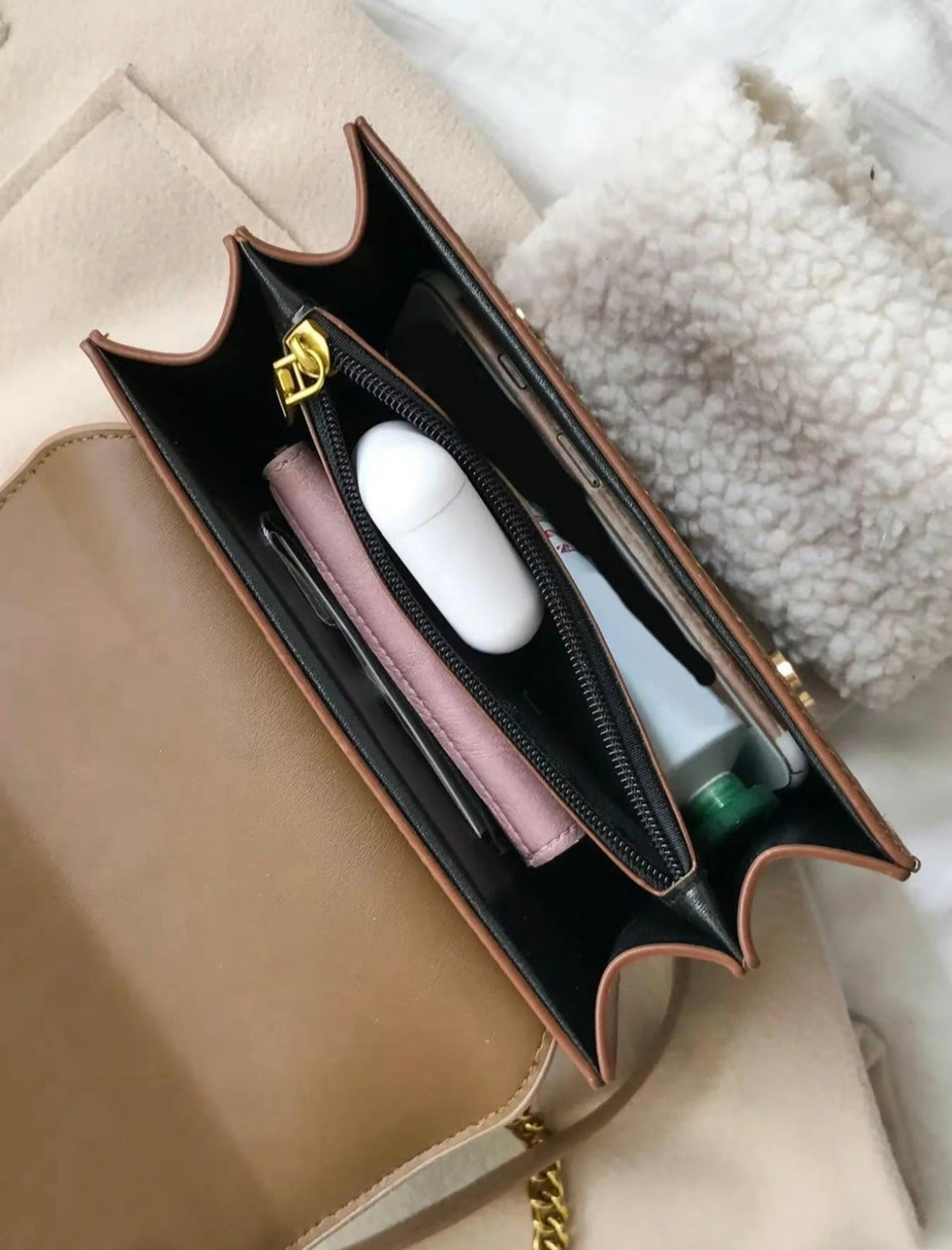 Éloria Paris | Luxe handtas met kettingriem