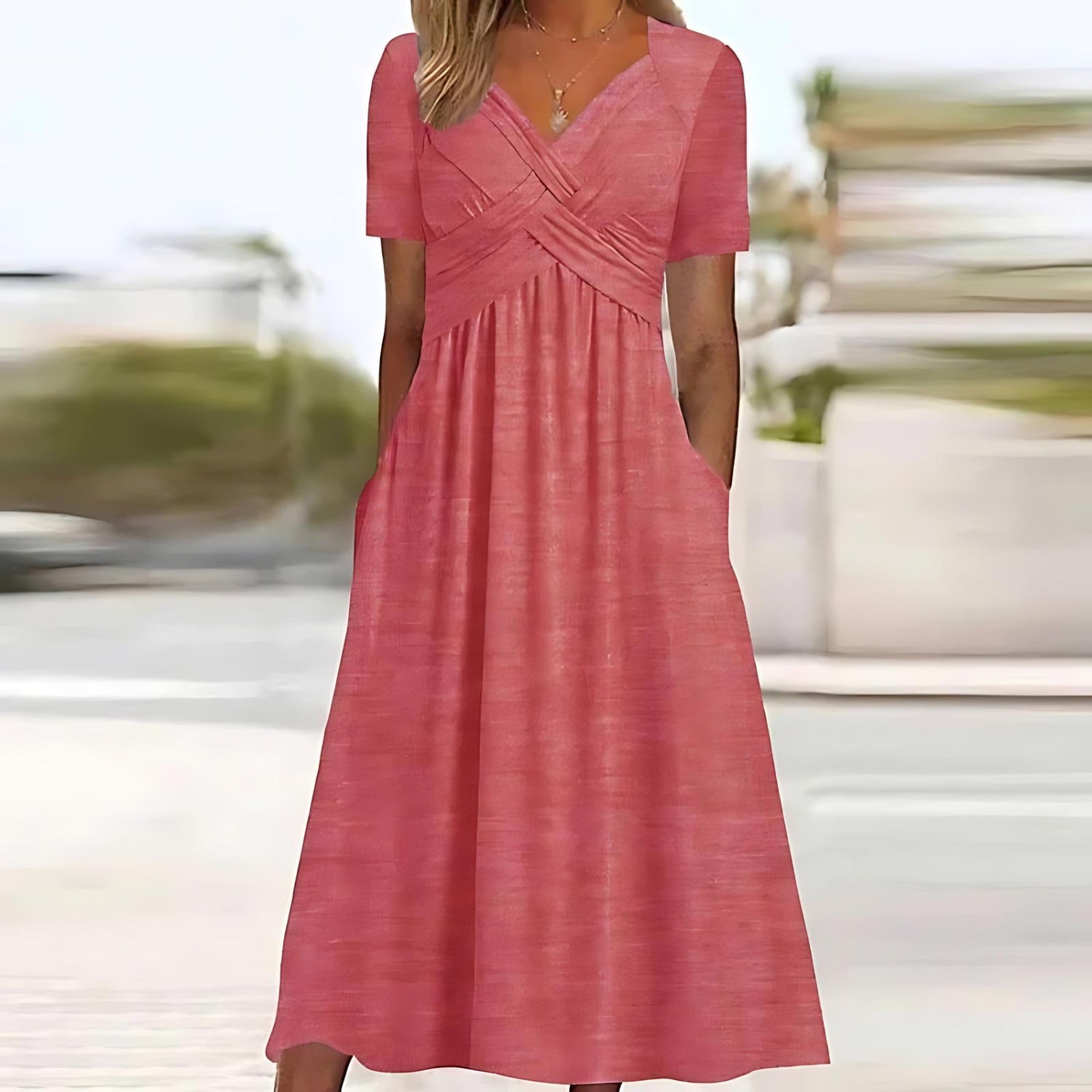 Abito midi Isadora con linea ad A e taglio fluido - Rosa