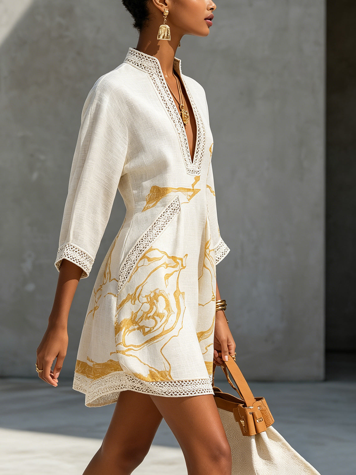Ivoire | Mini-jurk van viscose met ivoor-gouden print